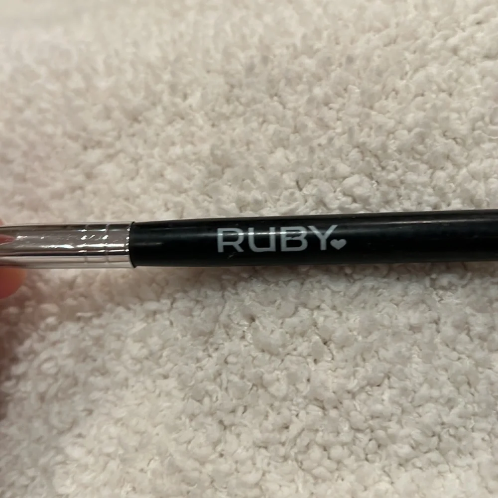 Eyeshadow Blending Brush